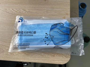 Masker Medis Biru Dan Putih